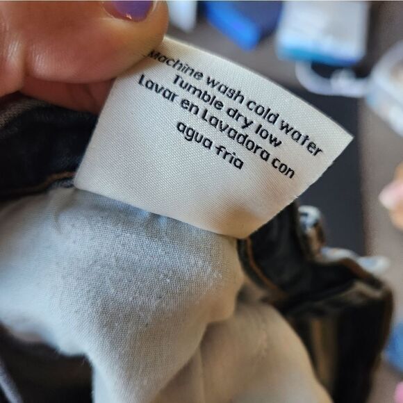 Sneak Peak Skinny Jeans with Rips - Picture 15 of 15